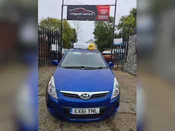 Used Hyundai i20 2011 for sale - 76270042: Photo