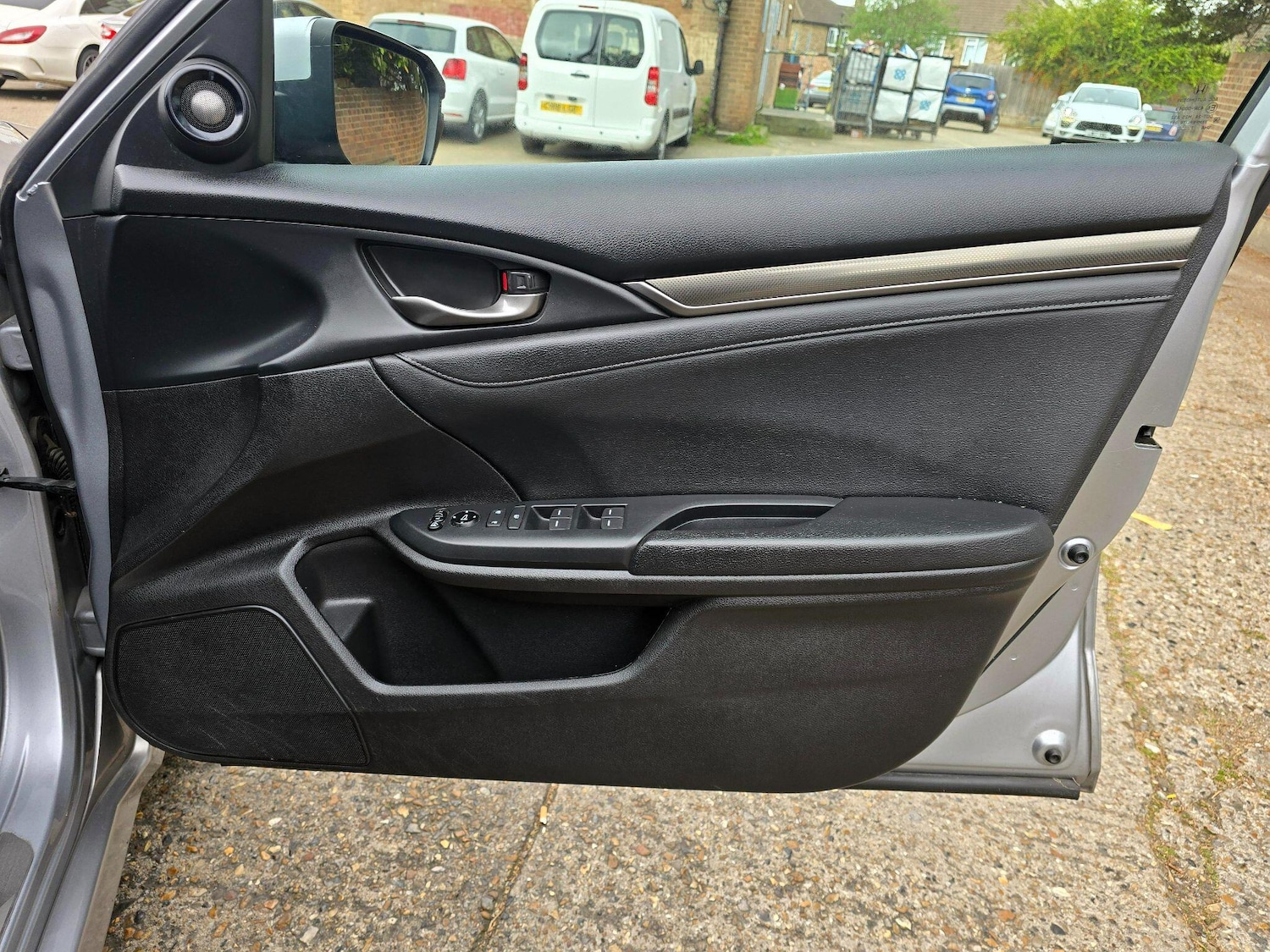 Used Honda Civic 2017 for sale - 78141454: Photo 10