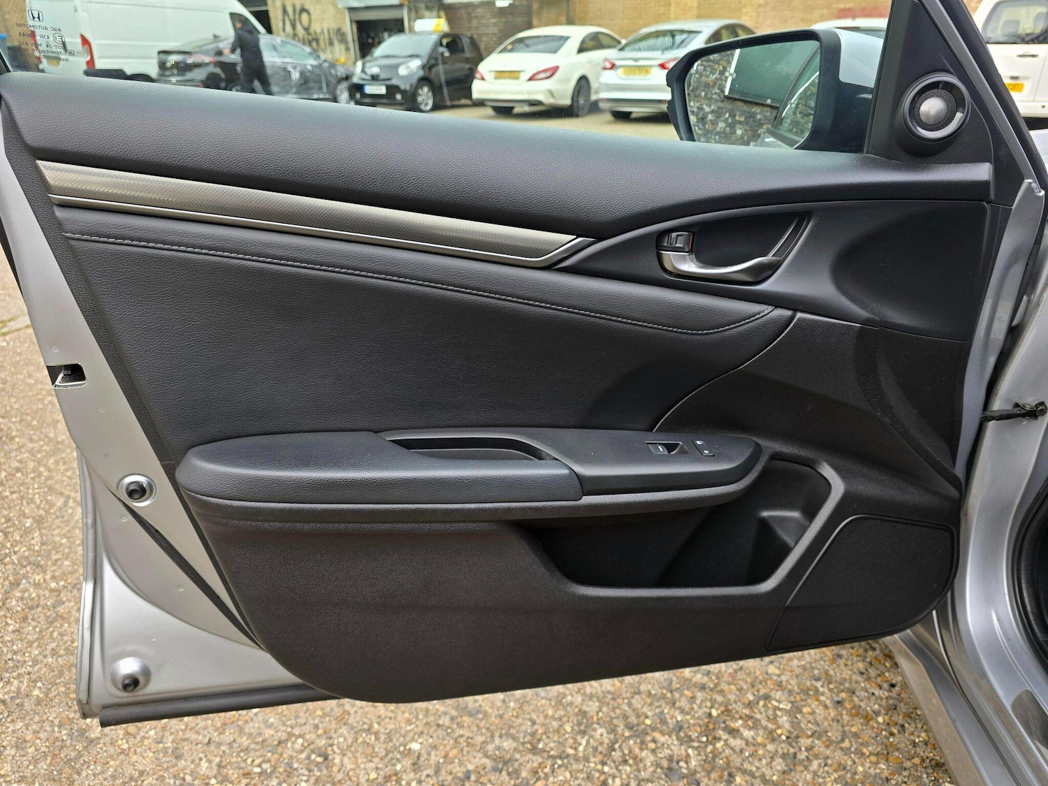 Used Honda Civic 2017 for sale - 78141454: Photo 13