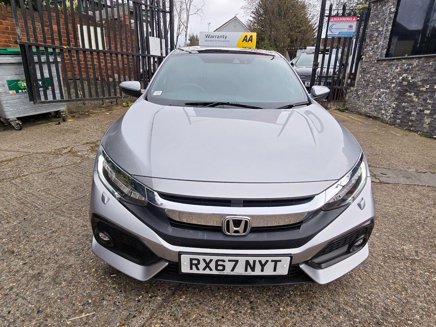 Used Honda Civic 2017 for sale - 78141454: Photo 2