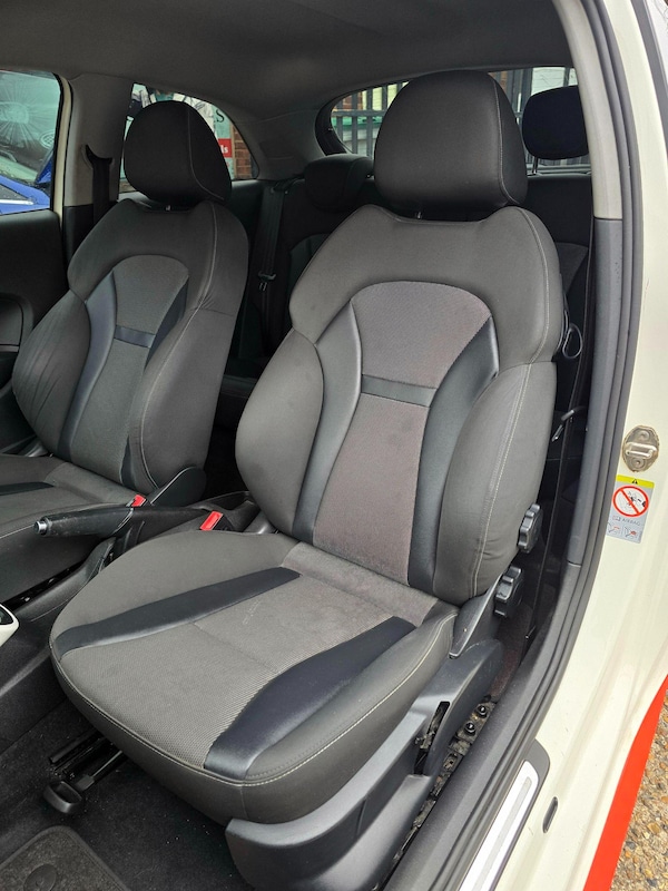 Used Audi A1 2012 for sale - 76270950: Photo 21