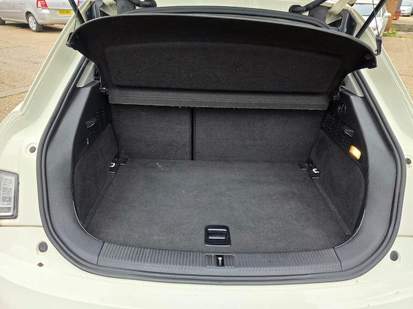 Used Audi A1 2012 for sale - 76270950: Photo 26