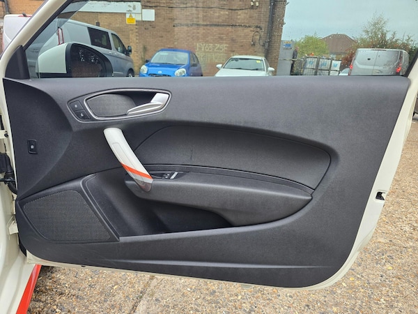 Used Audi A1 2012 for sale - 76270950: Photo 8