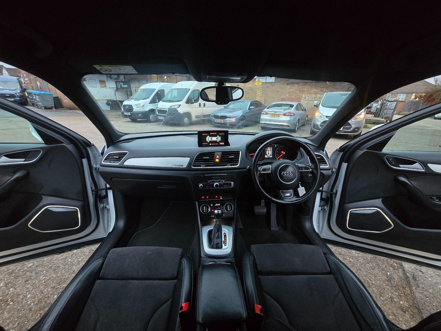 Used Audi Q3 2015 for sale - 77358424: Photo 10