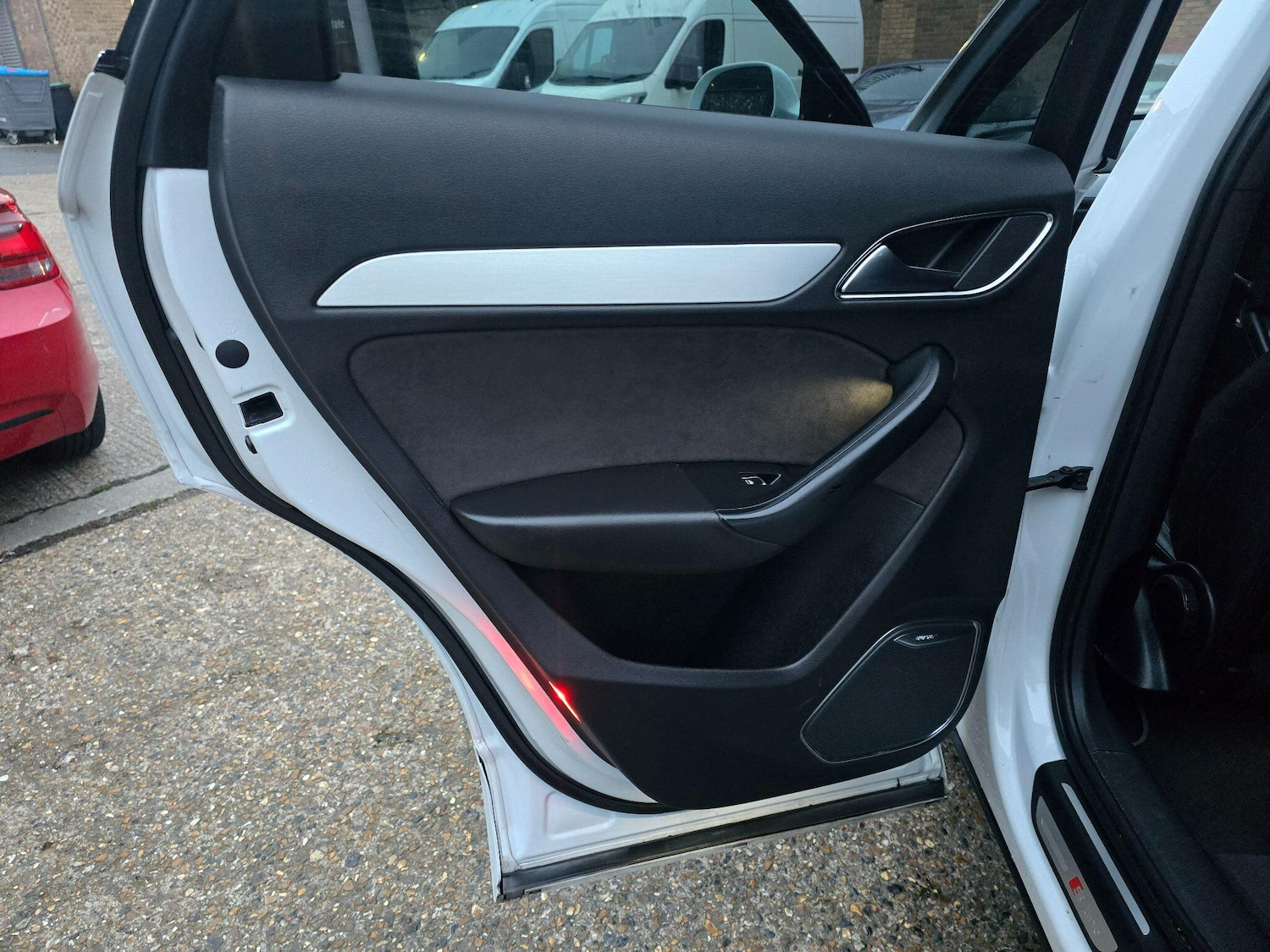 Used Audi Q3 2015 for sale - 77358424: Photo 26