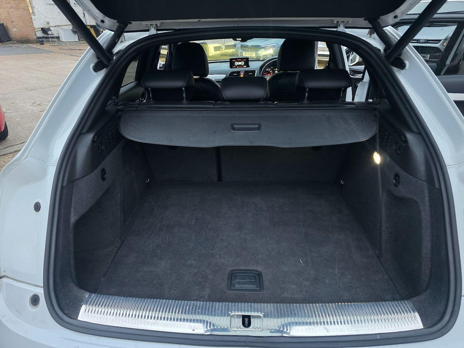 Used Audi Q3 2015 for sale - 77358424: Photo 30