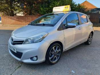 Used Toyota Yaris 2013 for sale - 74712829: Photo