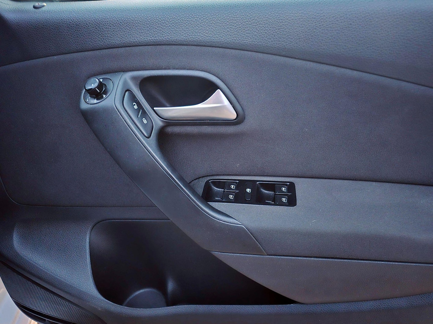 Used Volkswagen Polo 2013 for sale - 76473386: Photo 13