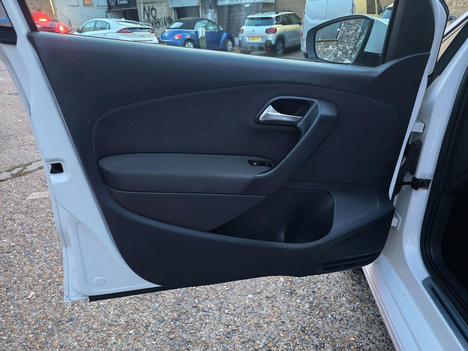 Used Volkswagen Polo 2013 for sale - 76473386: Photo 15