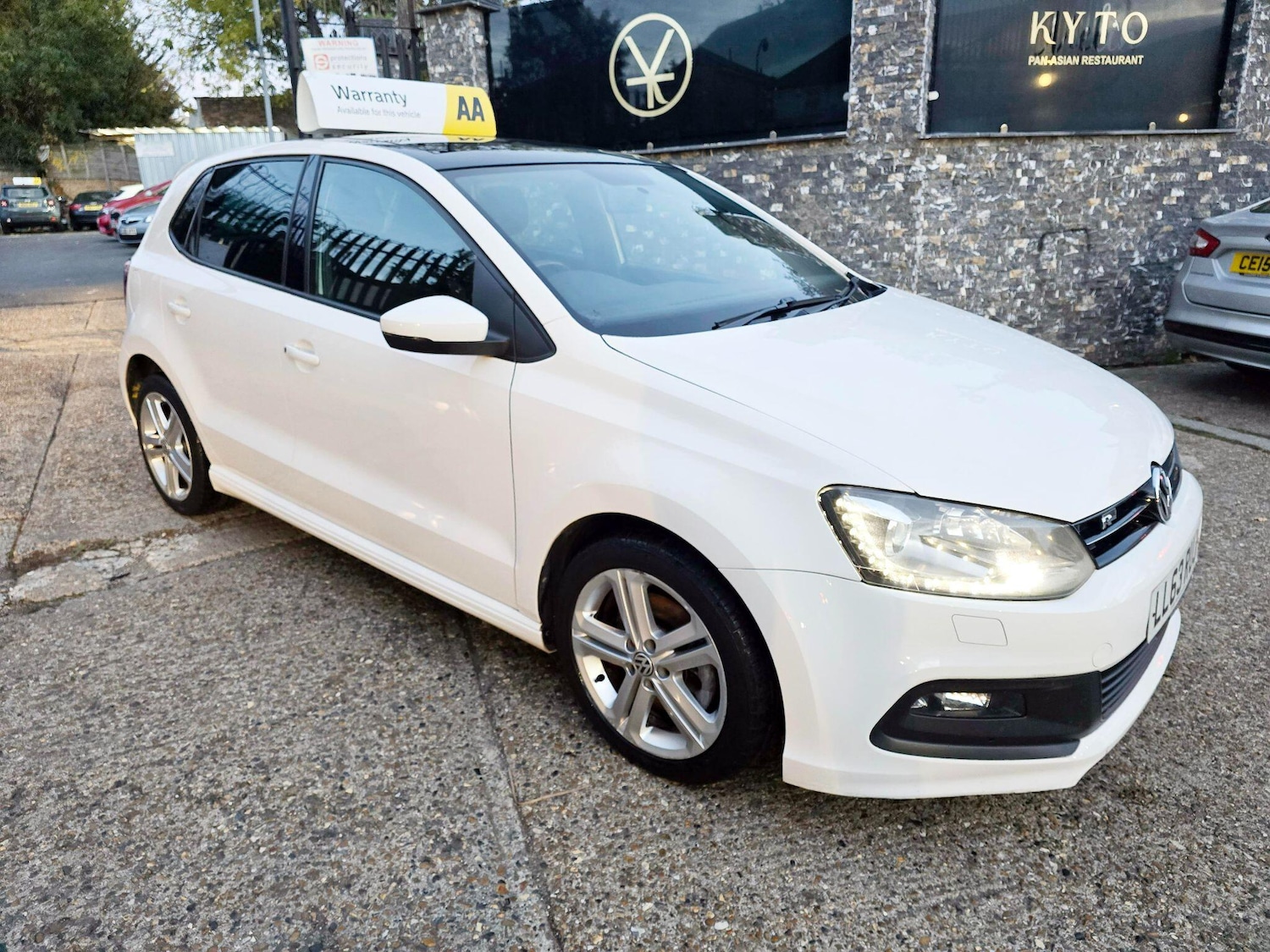 Used Volkswagen Polo 2013 for sale - 76473386: Photo 3
