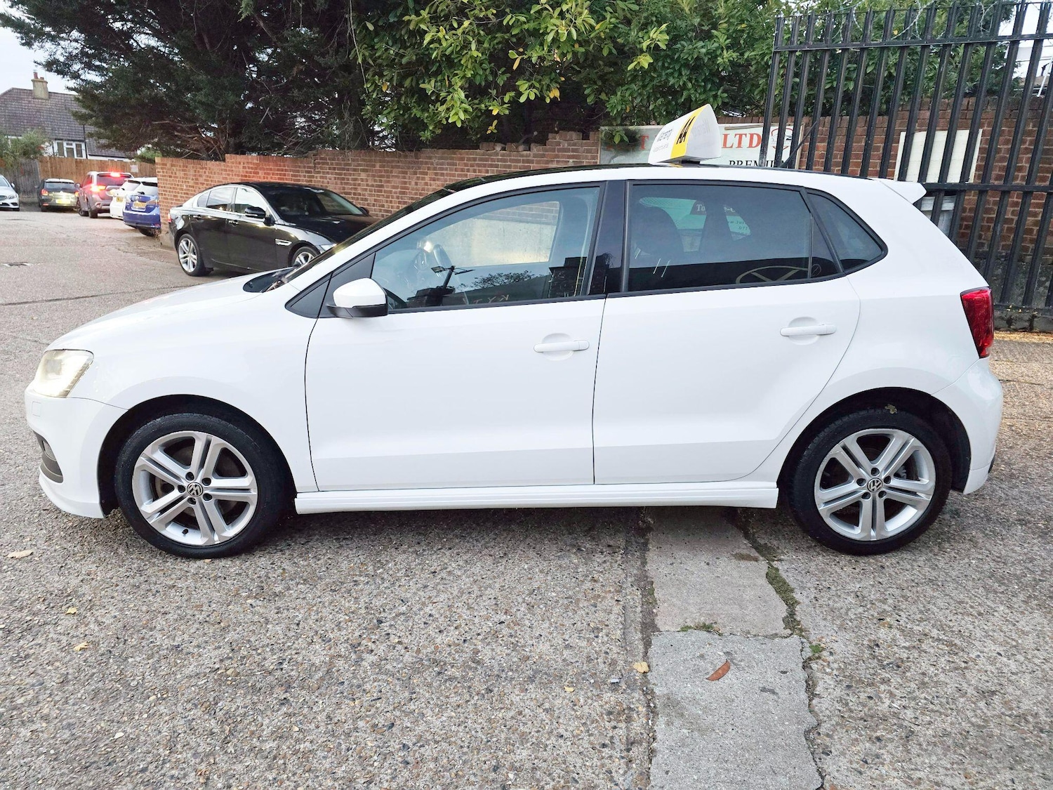 Used Volkswagen Polo 2013 for sale - 76473386: Photo 5