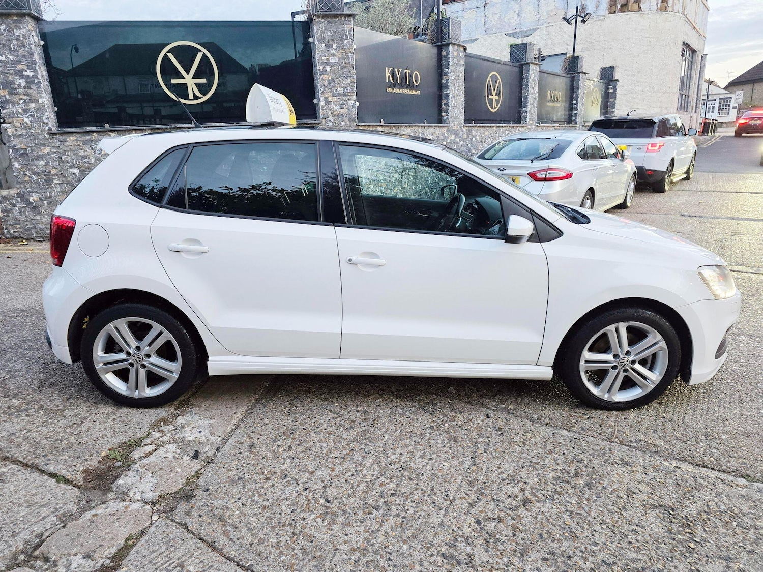 Used Volkswagen Polo 2013 for sale - 76473386: Photo 8