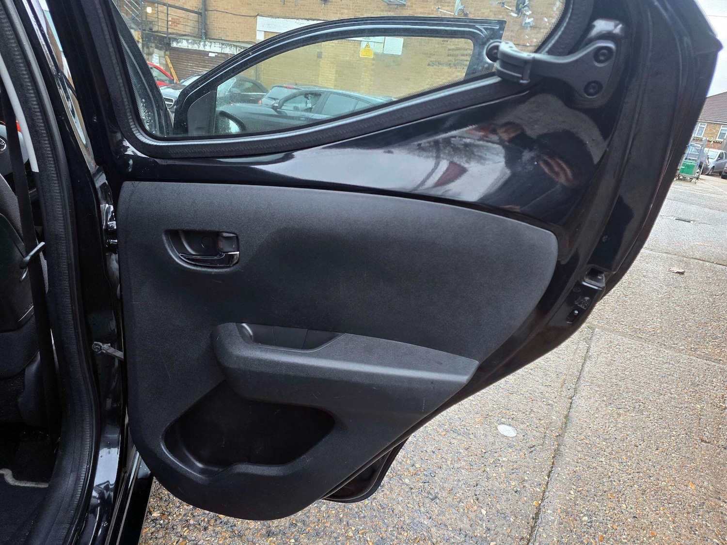 Used Toyota AYGO 2015 for sale - 77550412: Photo 10