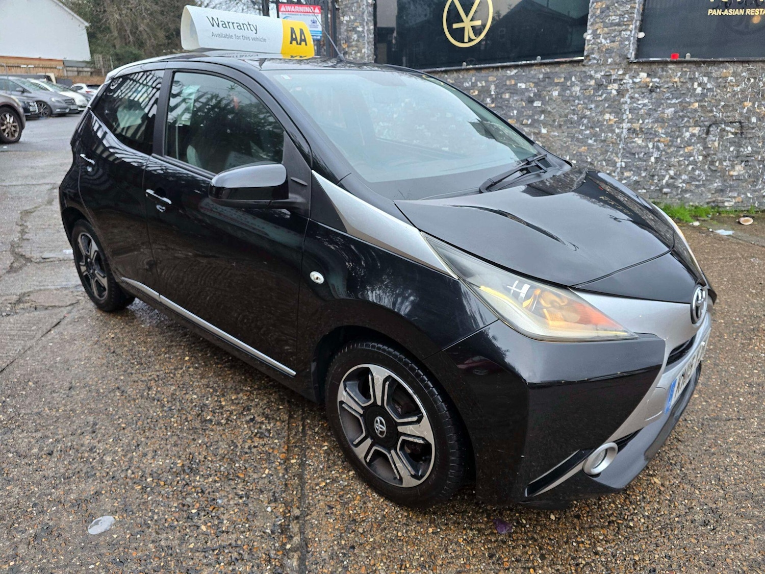 Used Toyota AYGO 2015 for sale - 77550412: Photo 2
