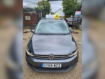 Used Volkswagen Touran 2018 for sale - 79711662: Photo