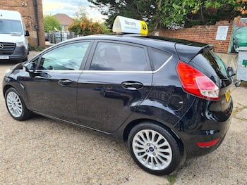 Used Ford Fiesta 2013 for sale - 79767327: Photo