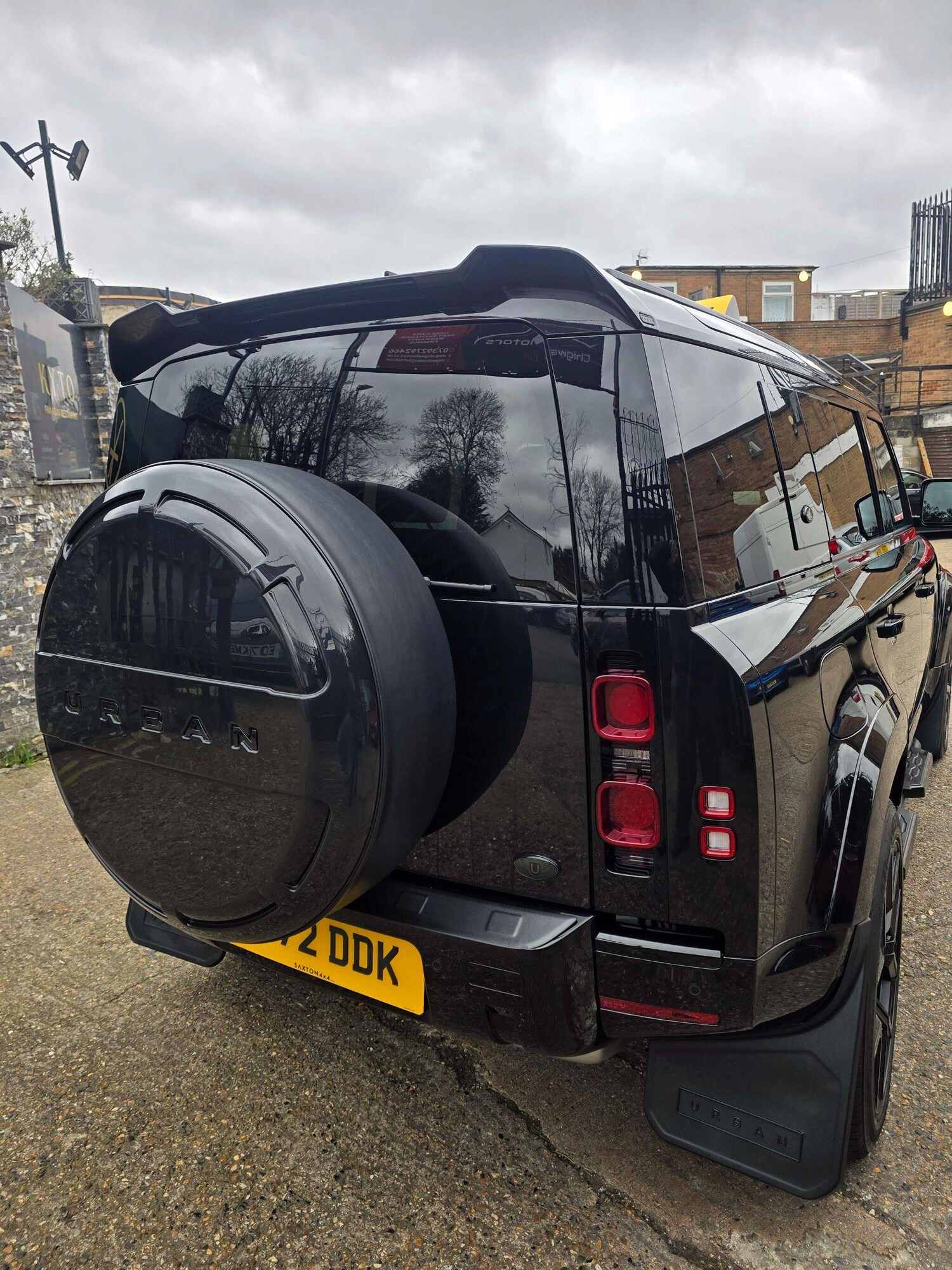 Used Land Rover Defender 110 for sale - 77695541: Photo 15