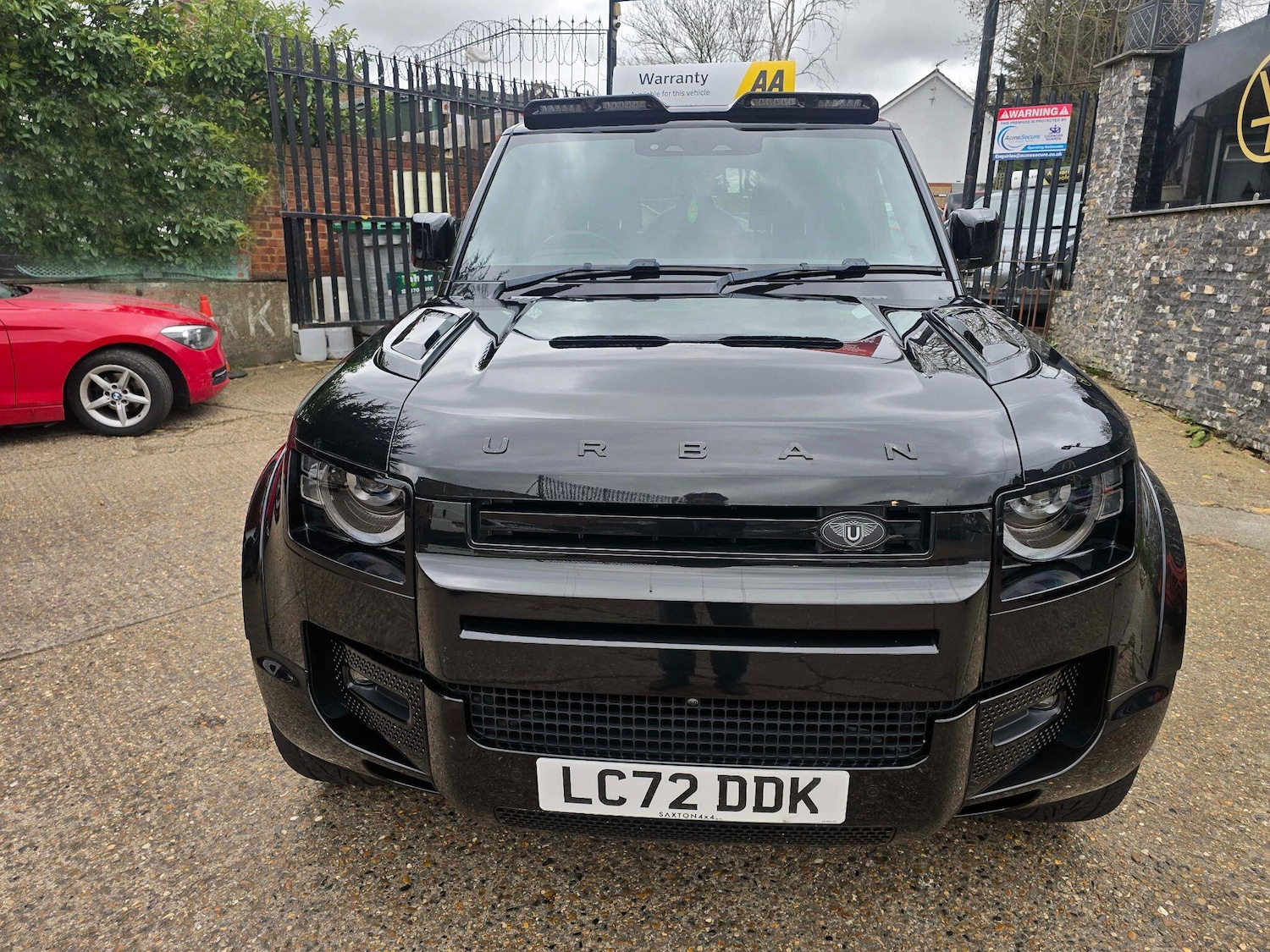 Used Land Rover Defender 110 for sale - 77695541: Photo 2