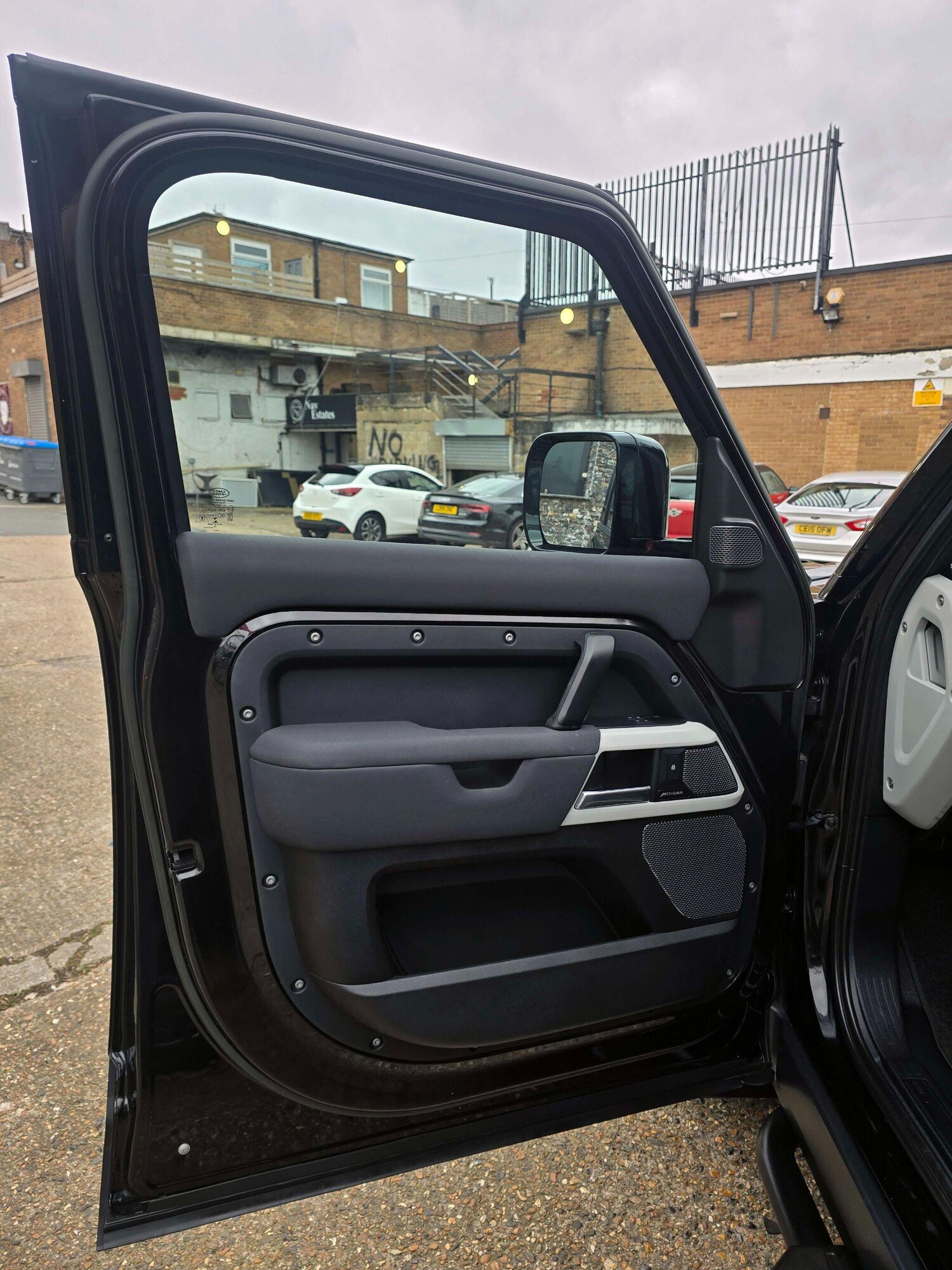 Used Land Rover Defender 110 for sale - 77695541: Photo 22