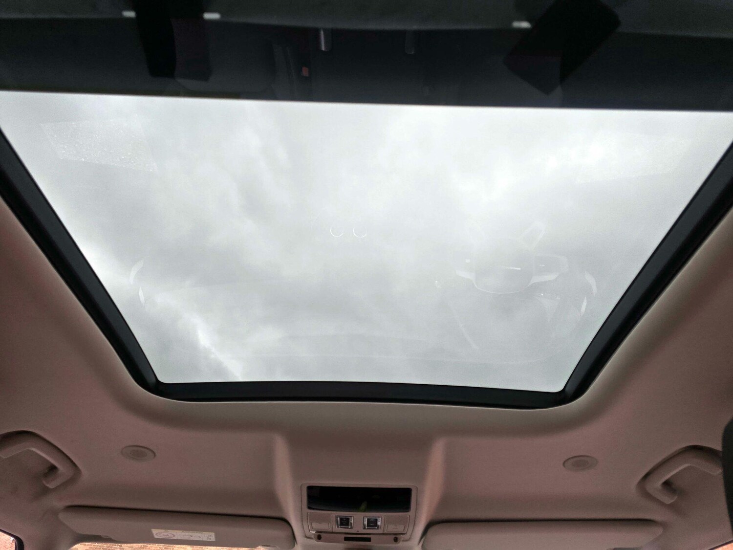 Used Land Rover Defender 110 for sale - 77695541: Photo 33