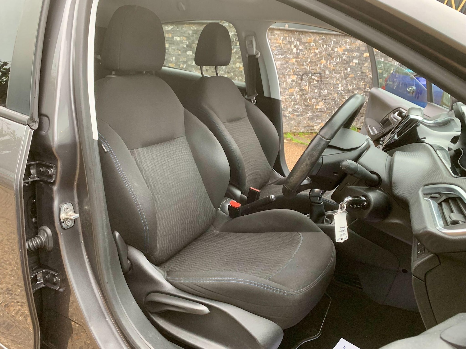 Used Peugeot 208 2019 for sale - 76592174: Photo 17