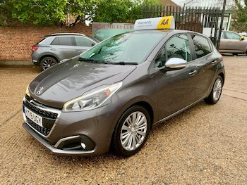 Used Peugeot 208 2019 for sale - 76592174: Photo