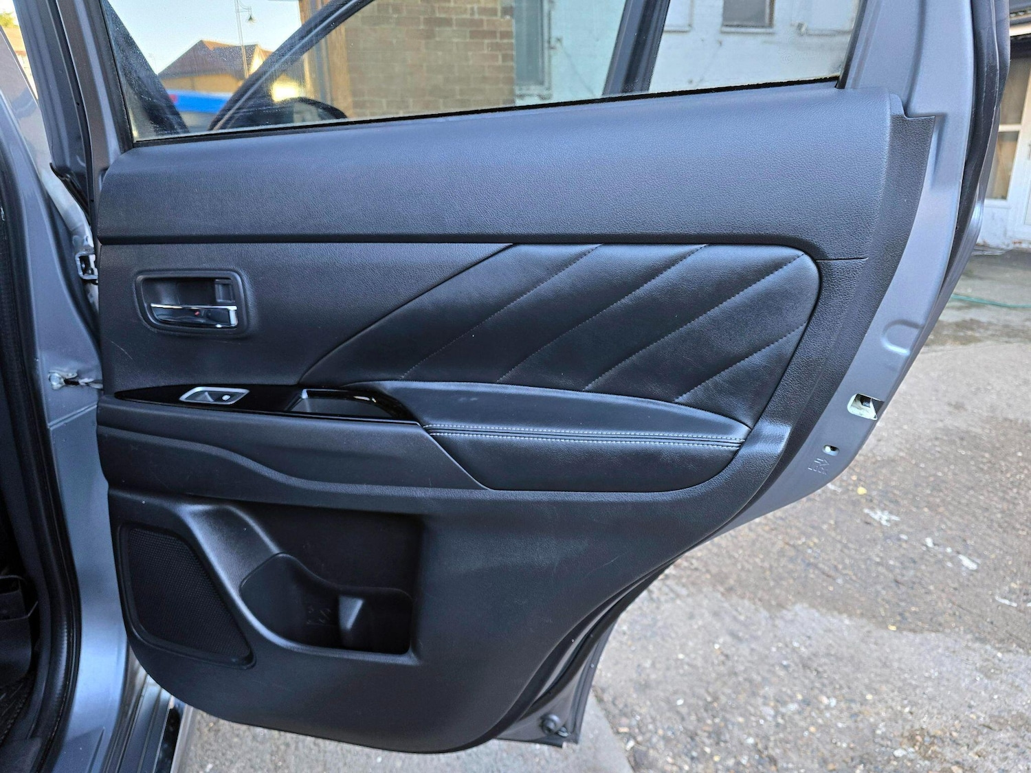 Used Mitsubishi Outlander 2016 for sale - 77982310: Photo 10