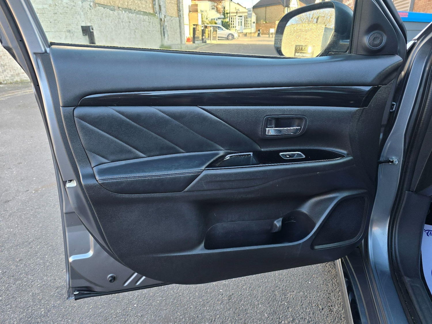 Used Mitsubishi Outlander 2016 for sale - 77982310: Photo 11