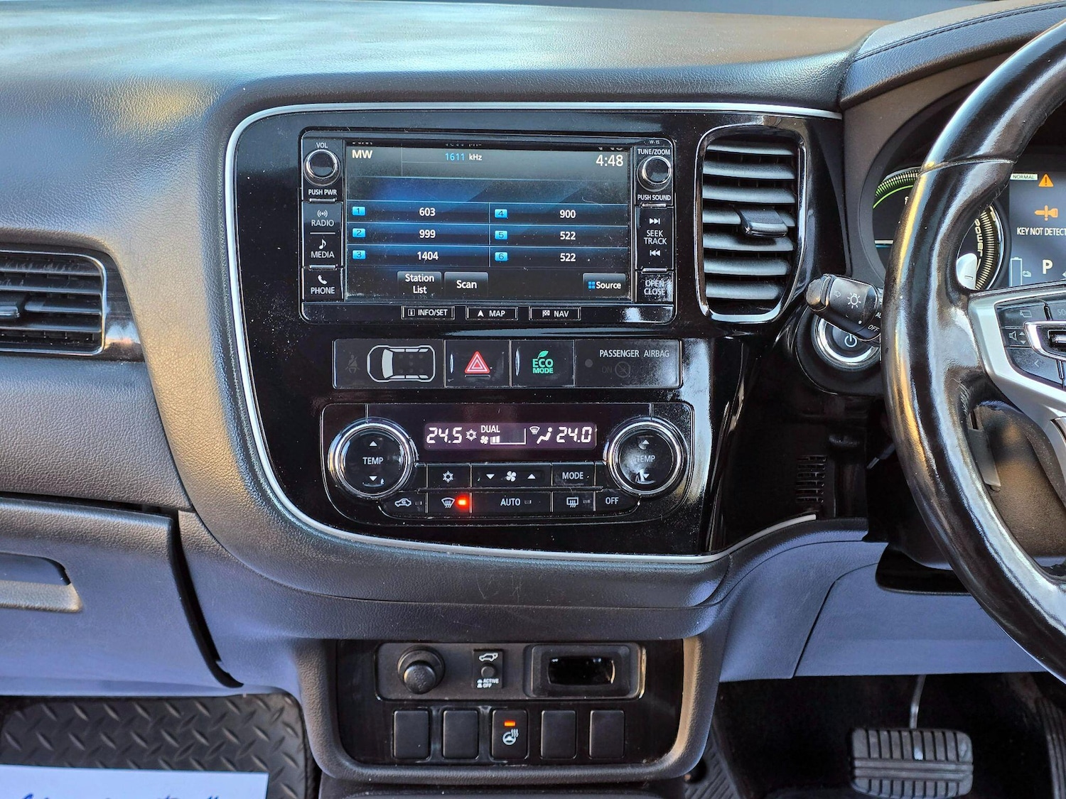 Used Mitsubishi Outlander 2016 for sale - 77982310: Photo 17