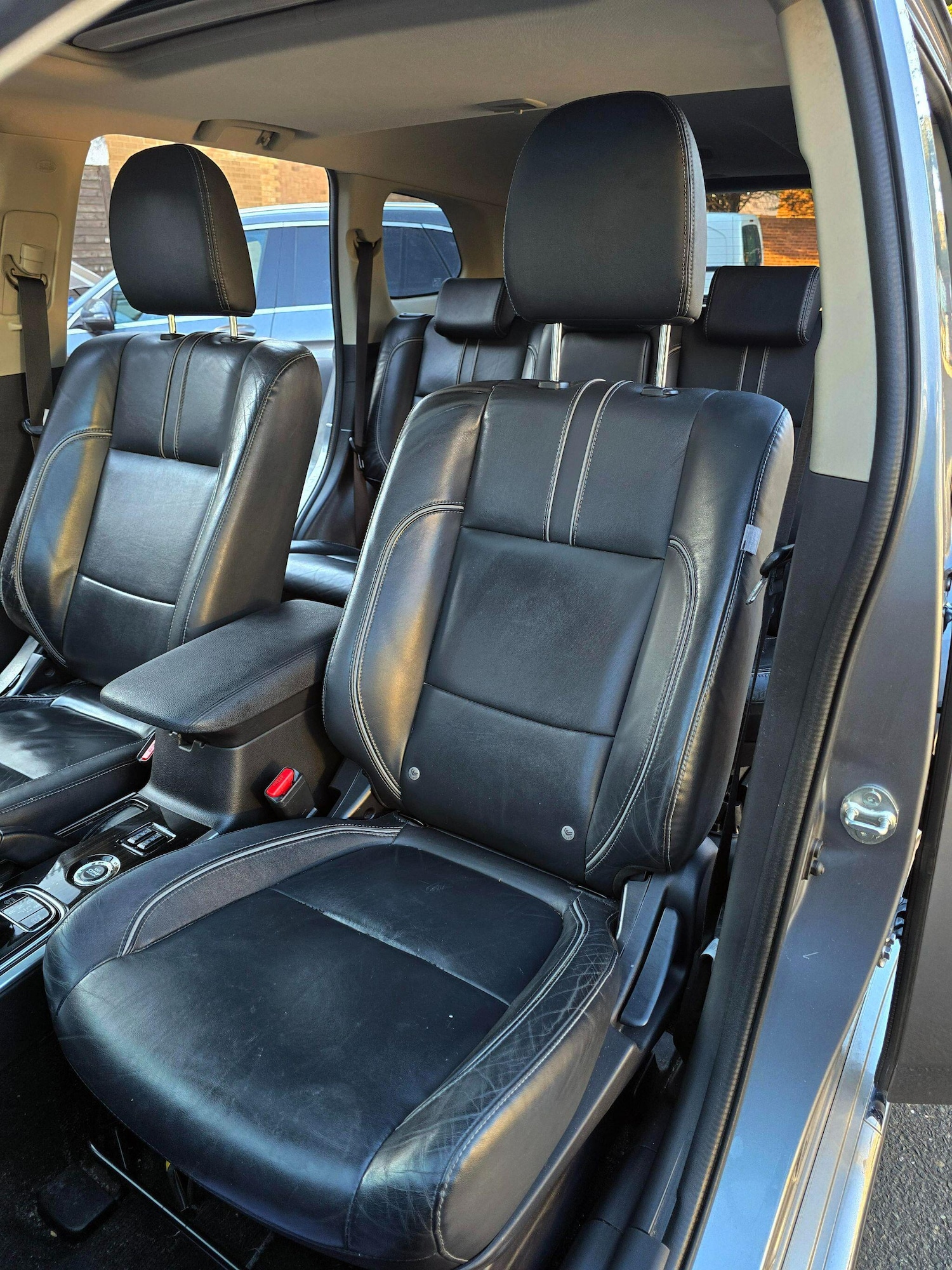 Used Mitsubishi Outlander 2016 for sale - 77982310: Photo 25