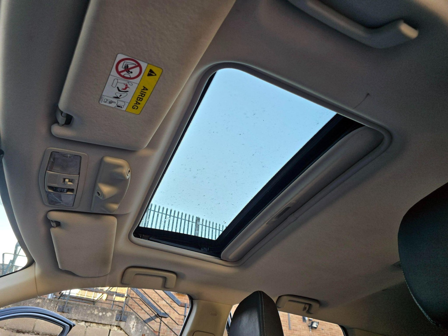 Used Mitsubishi Outlander 2016 for sale - 77982310: Photo 27