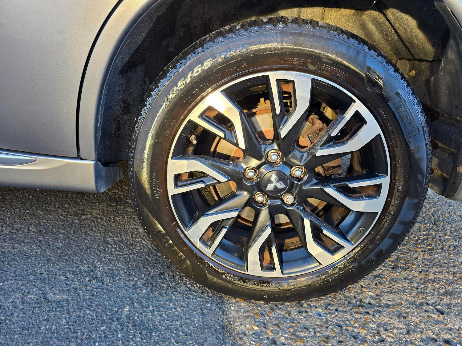 Used Mitsubishi Outlander 2016 for sale - 77982310: Photo 35