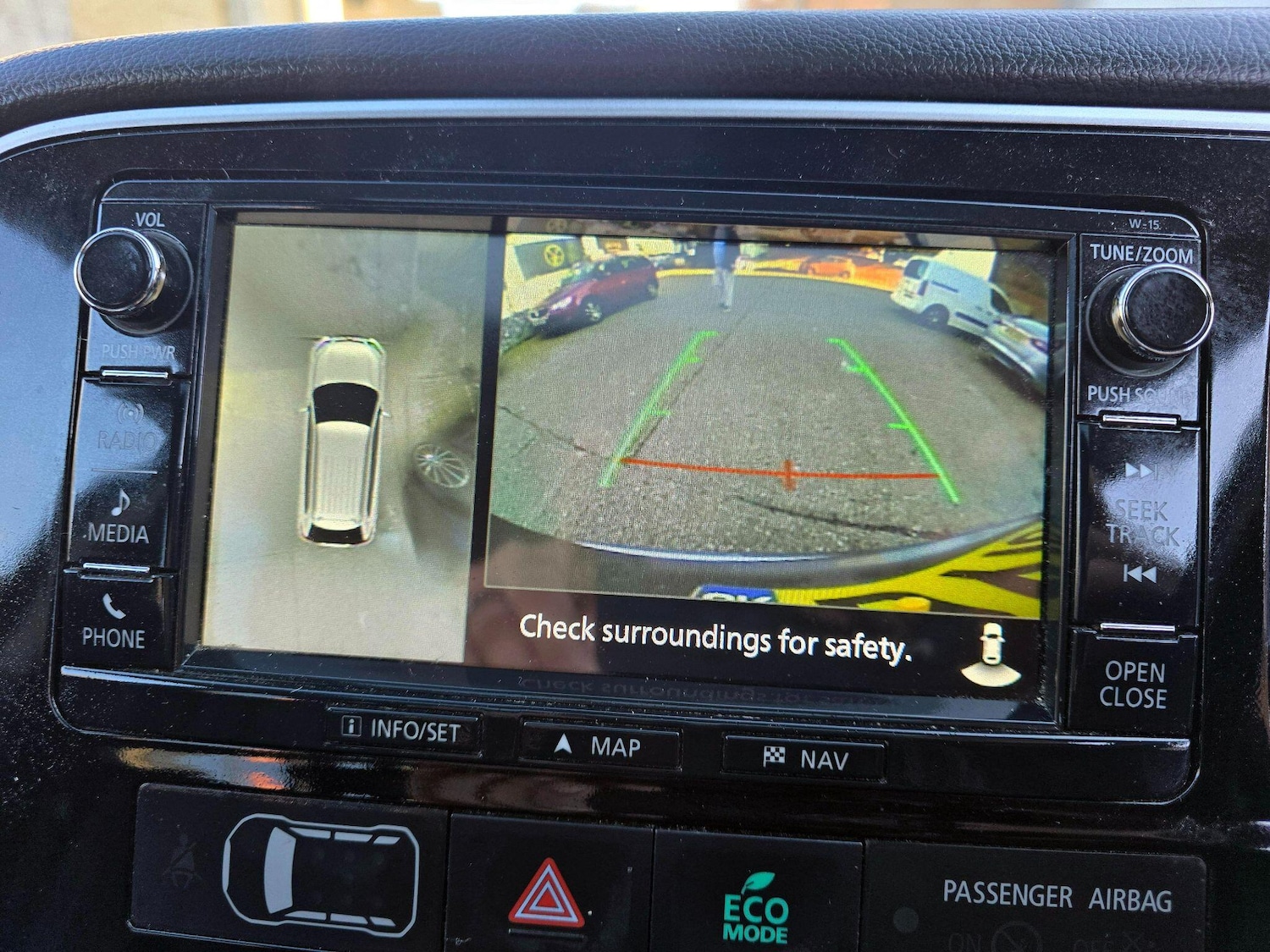 Used Mitsubishi Outlander 2016 for sale - 77982310: Photo 39