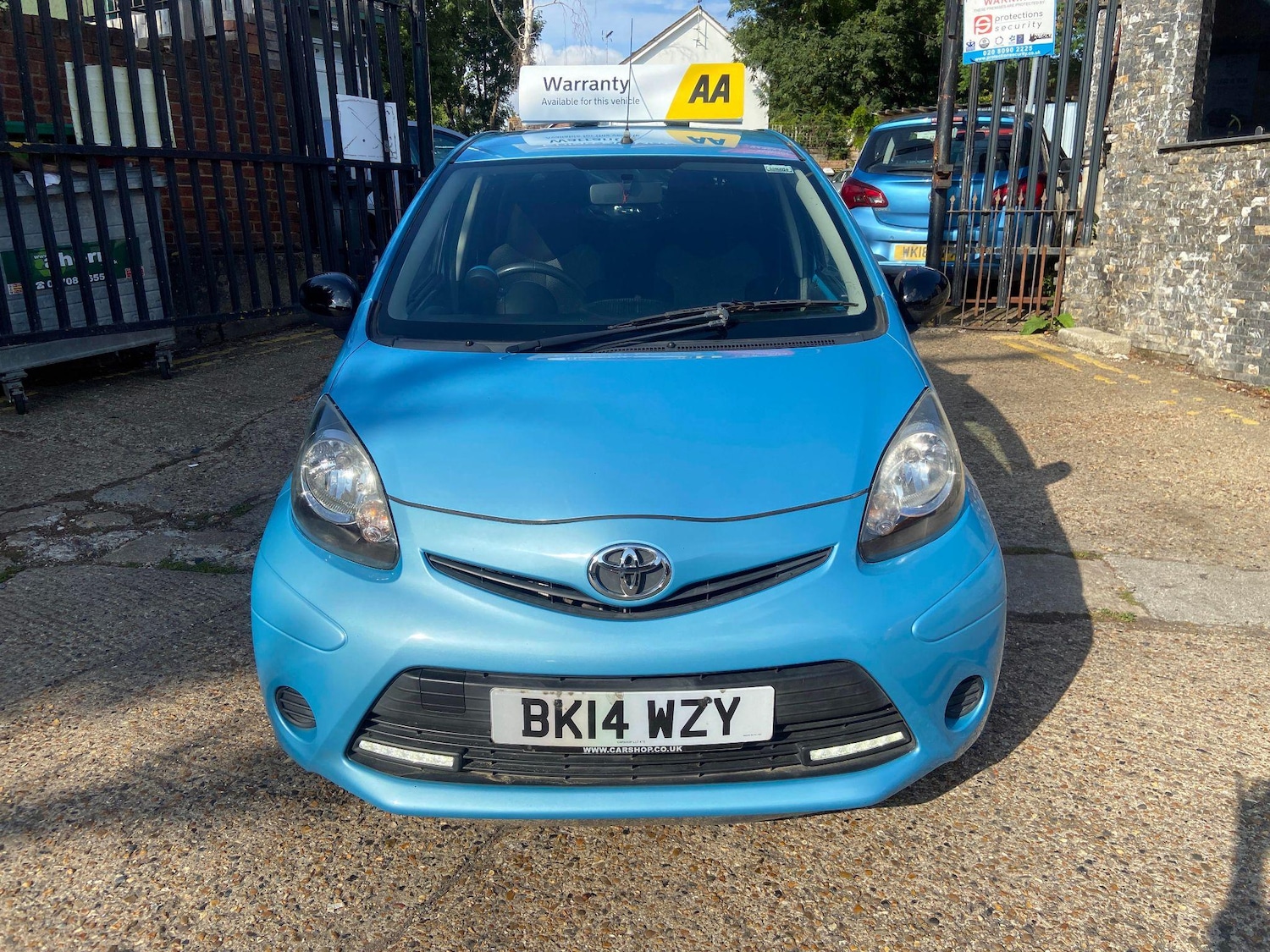 Used Toyota AYGO 2014 for sale - 76381157: Photo 2