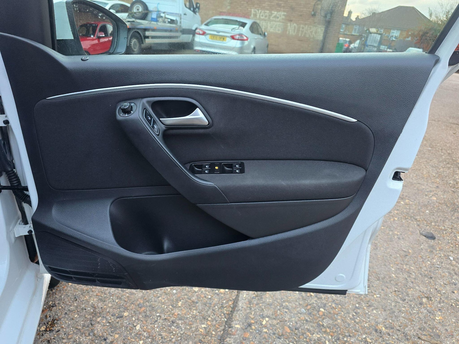 Used Volkswagen Polo 2017 for sale - 77455911: Photo 10