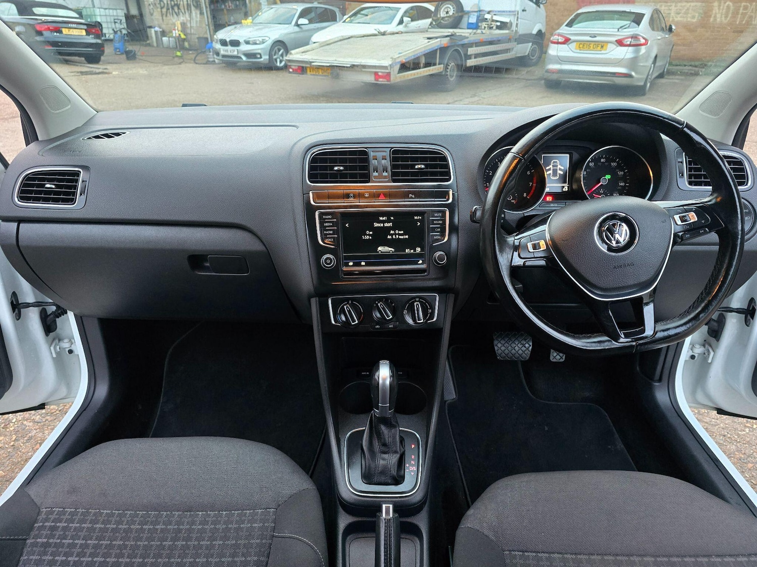 Used Volkswagen Polo 2017 for sale - 77455911: Photo 15