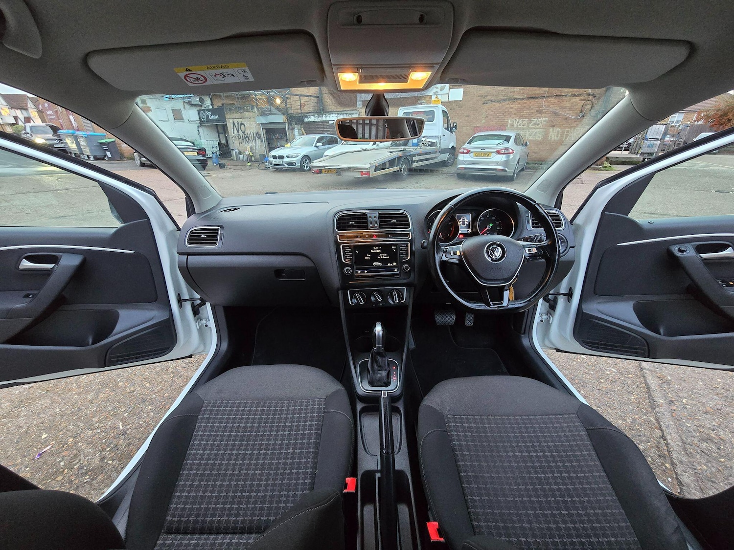 Used Volkswagen Polo 2017 for sale - 77455911: Photo 18