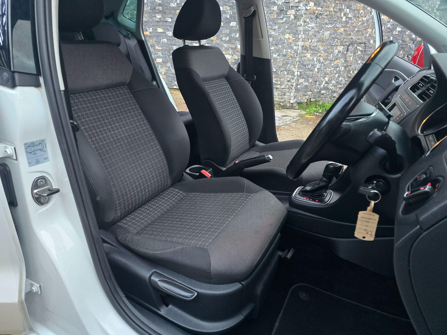 Used Volkswagen Polo 2017 for sale - 77455911: Photo 32