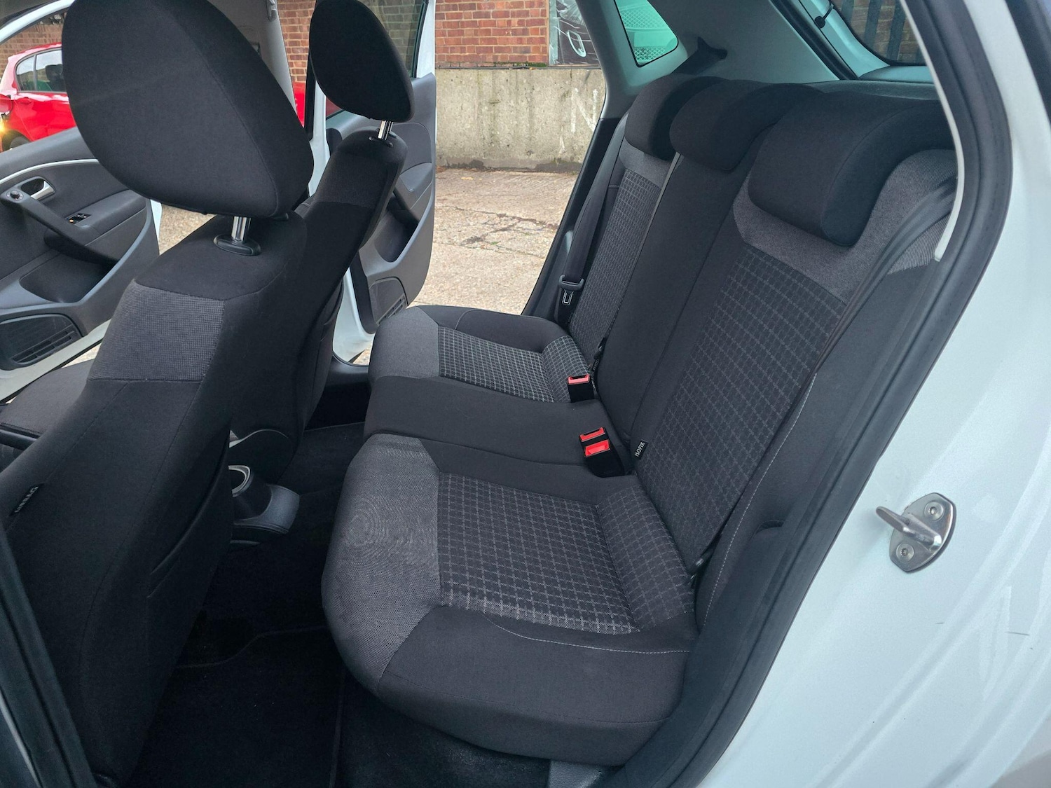 Used Volkswagen Polo 2017 for sale - 77455911: Photo 34