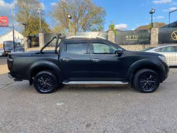 Used Nissan Navara 2018 for sale - 74712443: Photo