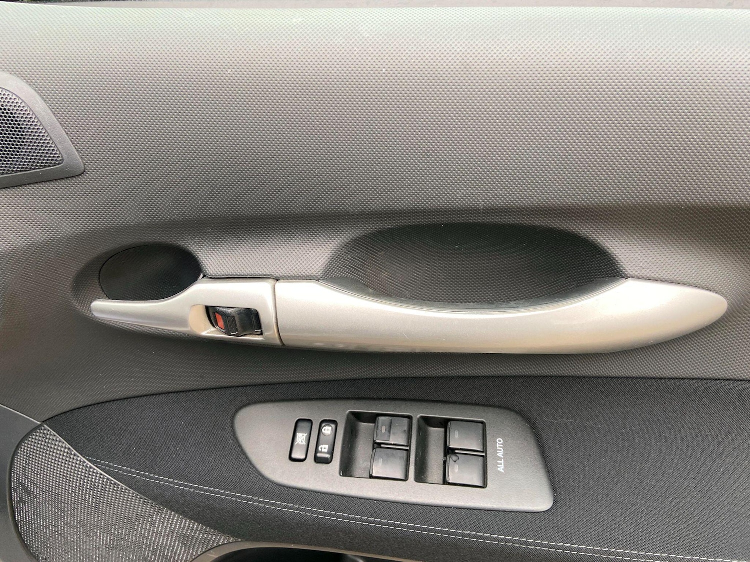 Used Toyota Auris 2011 for sale - 76121630: Photo 11