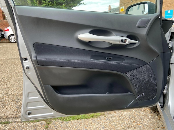 Used Toyota Auris 2011 for sale - 76121630: Photo 14