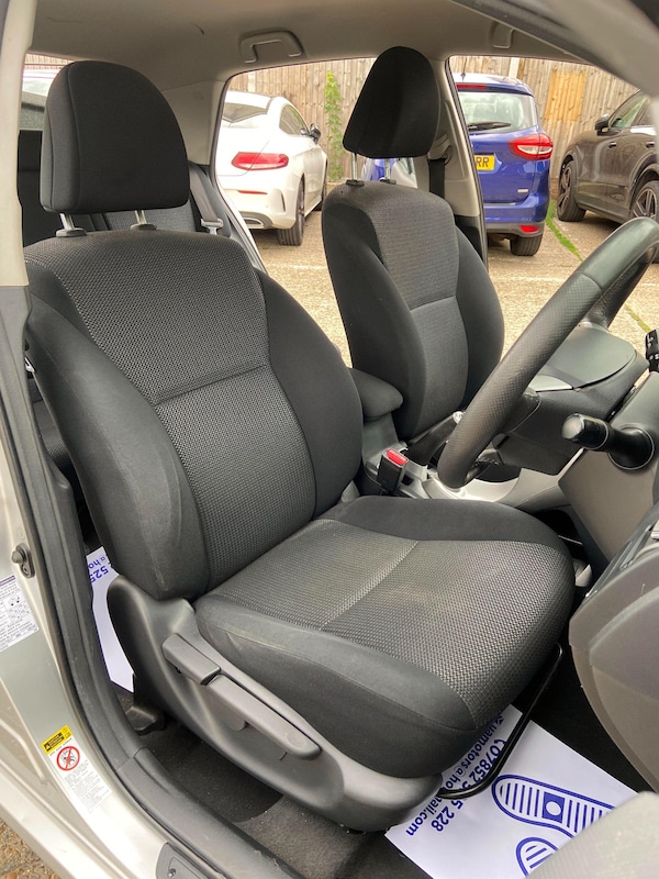 Used Toyota Auris 2011 for sale - 76121630: Photo 21