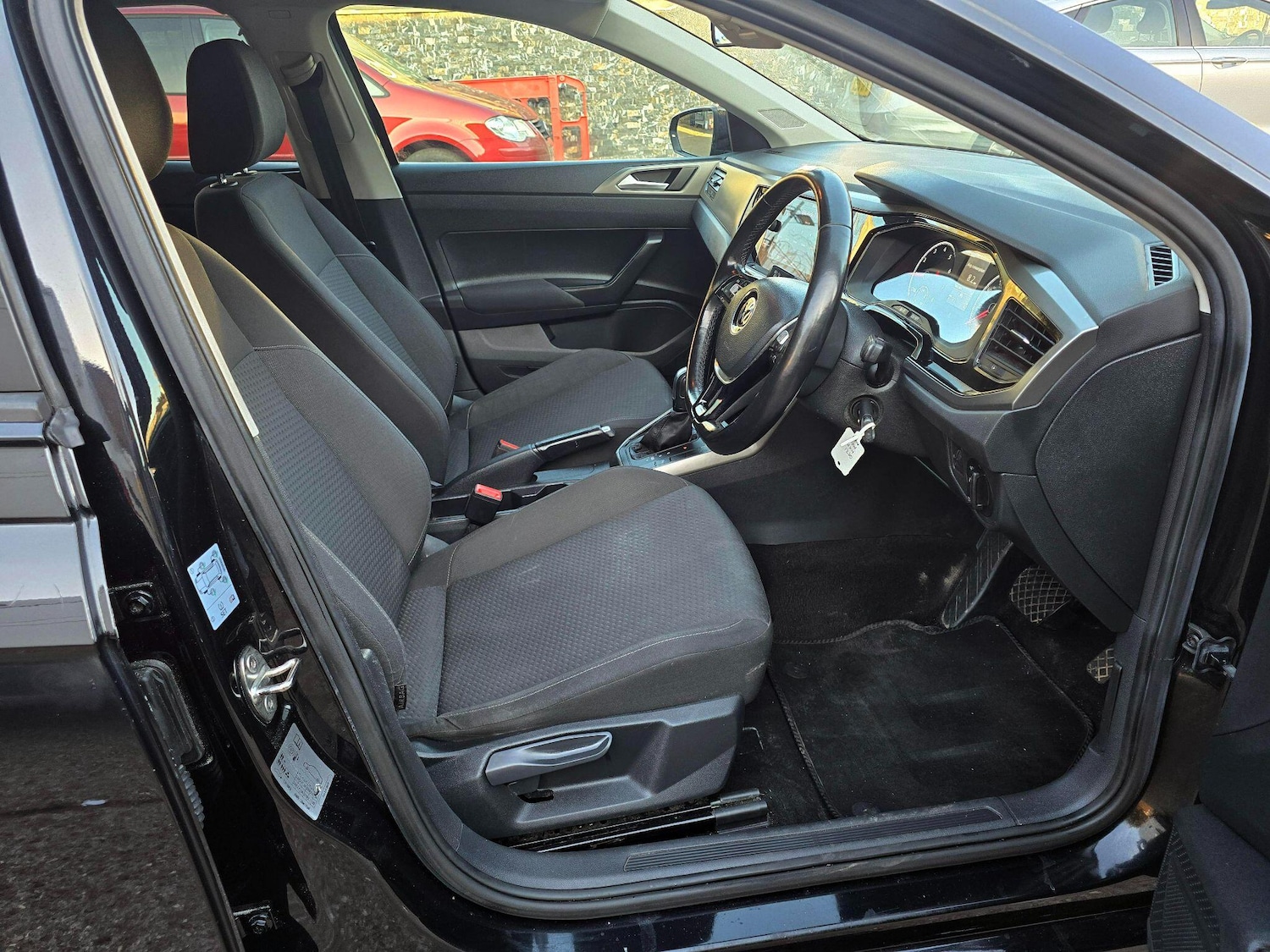 Used Volkswagen Polo for sale - 77970243: Photo 28