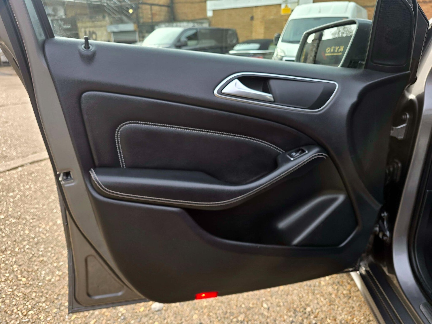 Used Mercedes-Benz B Class 2013 for sale - 77585956: Photo 11