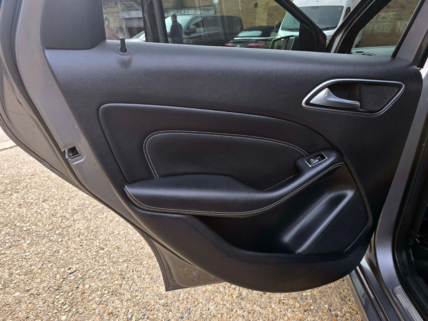 Used Mercedes-Benz B Class 2013 for sale - 77585956: Photo 12