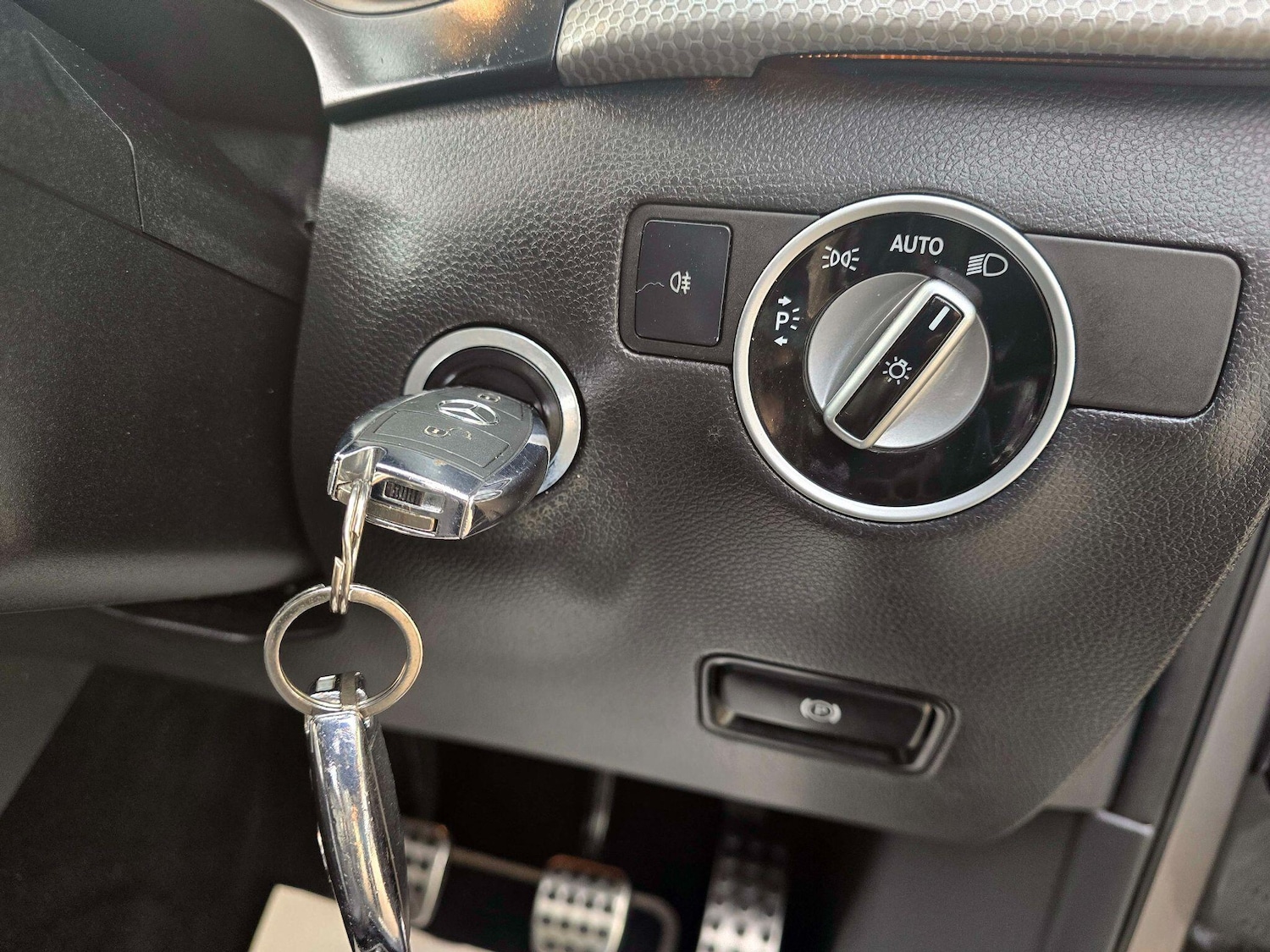 Used Mercedes-Benz B Class 2013 for sale - 77585956: Photo 17