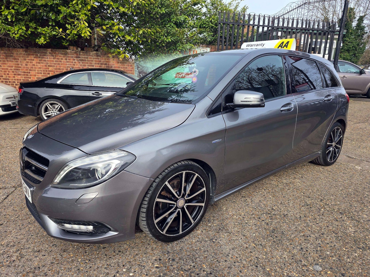 Used Mercedes-Benz B Class 2013 for sale - 77585956: Photo 3