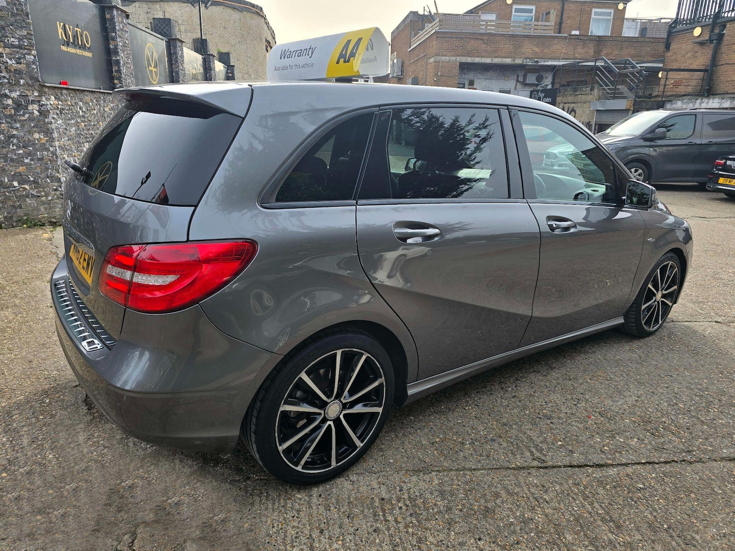 Used Mercedes-Benz B Class 2013 for sale - 77585956: Photo 6