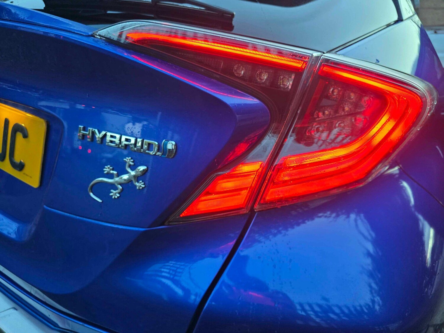 Used Toyota C-HR 2017 for sale - 76348824: Photo 34